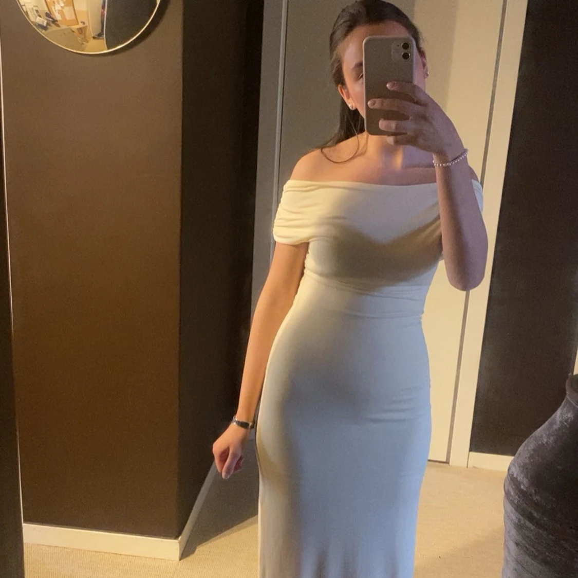 Ljusgul offshoulder långklänning - 3