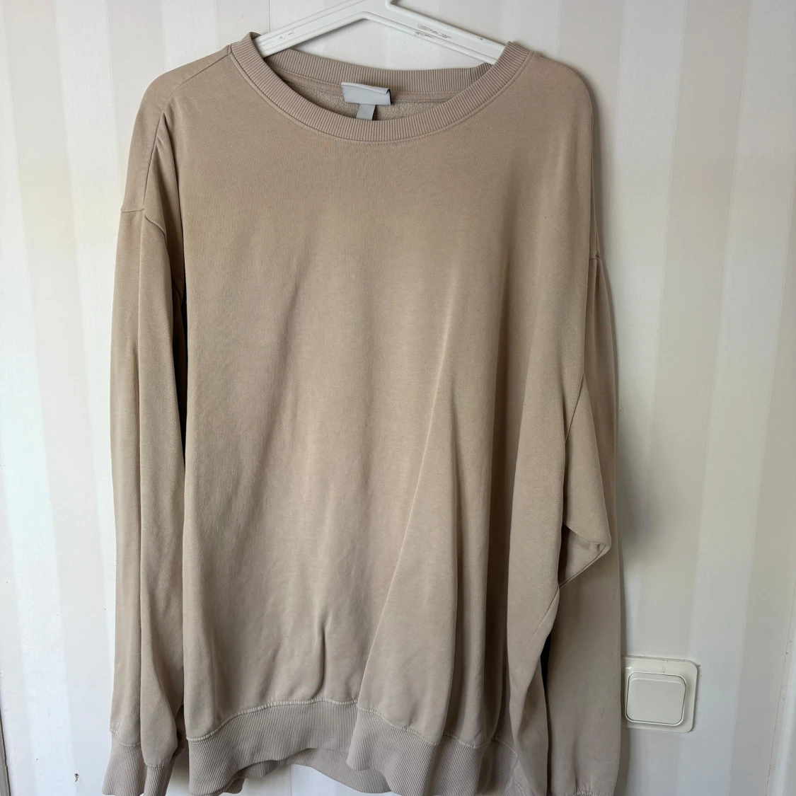 Beige sweatshirt från H&M 