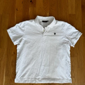 Vit Morris piké - Jättesnygg vit Morris piké! | den är i superfint skick utan några defekter! | Storlek M | skickar inom 24h 📦