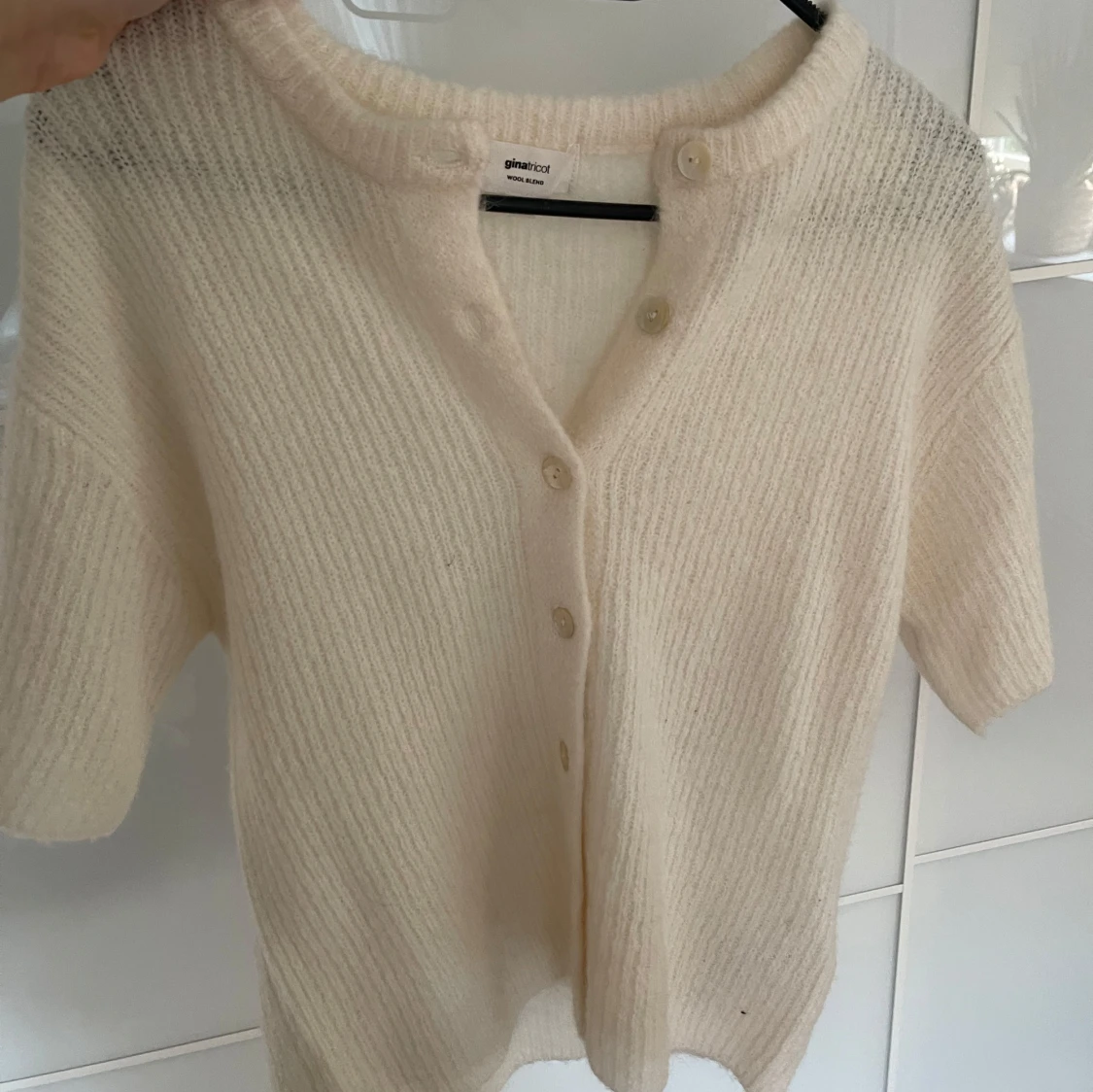 Vit kofta från Gina Tricot