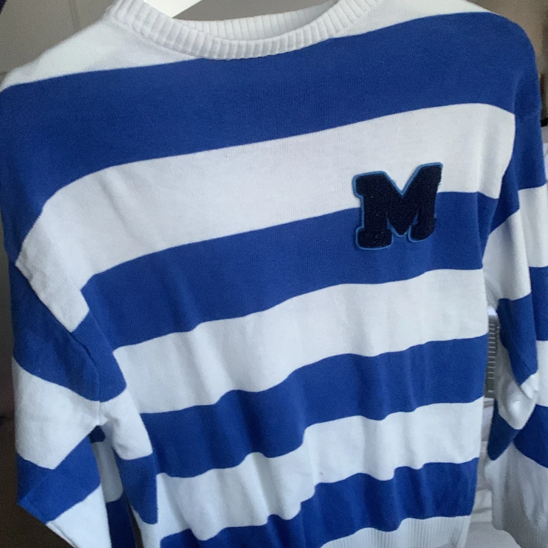 Randig blåvit tröja från Zara 💙🤍