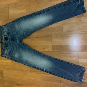 Ralph lauren jeans - Extremt feta Ralph Lauren jeans i stl 30/32. Sjuk tvätt med sköna slitningar 