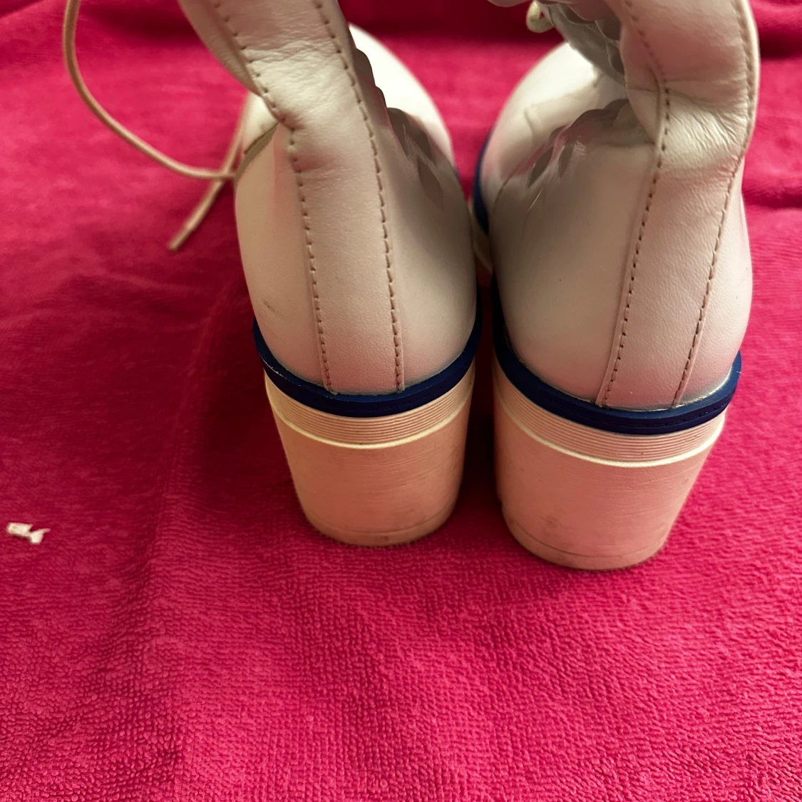 Vita boots med klack från KISSCAT - 2