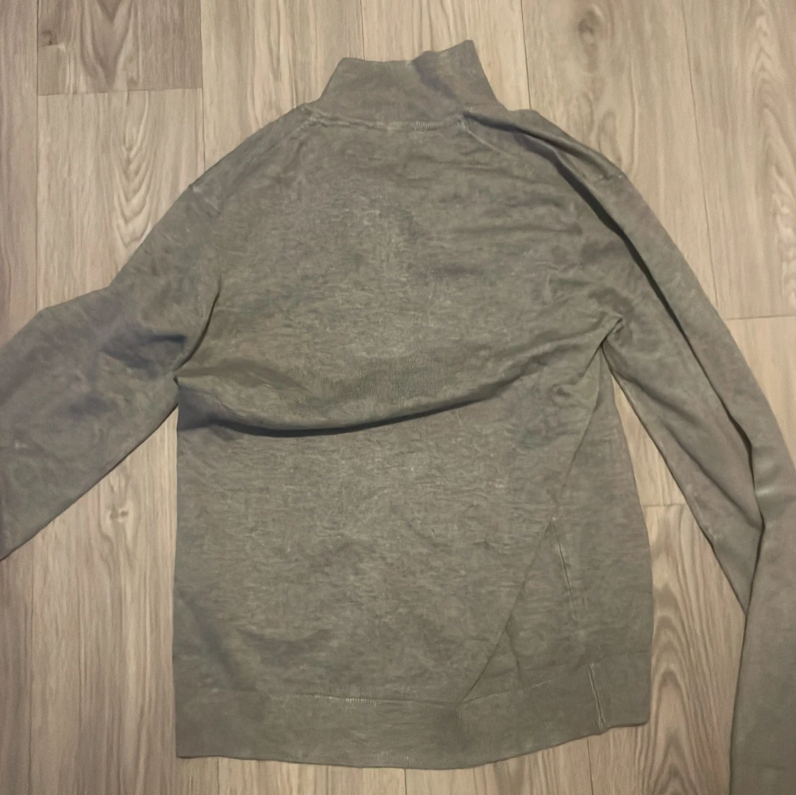 Grå tröja halfzip från Lindbergh - 2