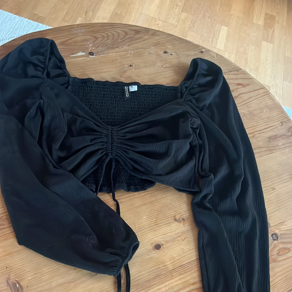 Svart långärmad topp från H&M