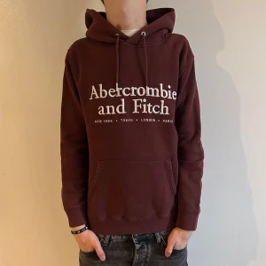 Abercombie and Fitch Hoodie - Abercombie and Fitch Hoodie | Storlek: XS | Skick: 9/10 | Active Essentials 