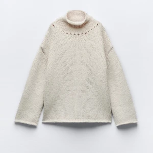 Stickad tröja zara  - Super snygg oanvänd tröja från zara! Endast testad 💓💋 Storlek L men passar mig med S 