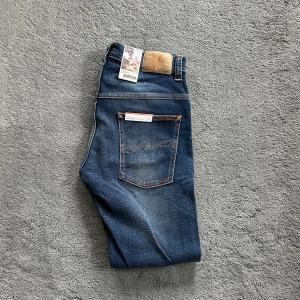 Helt nya Nudie Jeans  - Nudie jeans | Skick 10/10 | Size - 31/28 | Fraktar via postNord eller instabox på köparens bekostnad | Hör av dig vid minsta frågor eller funderingar // LuxeCloset