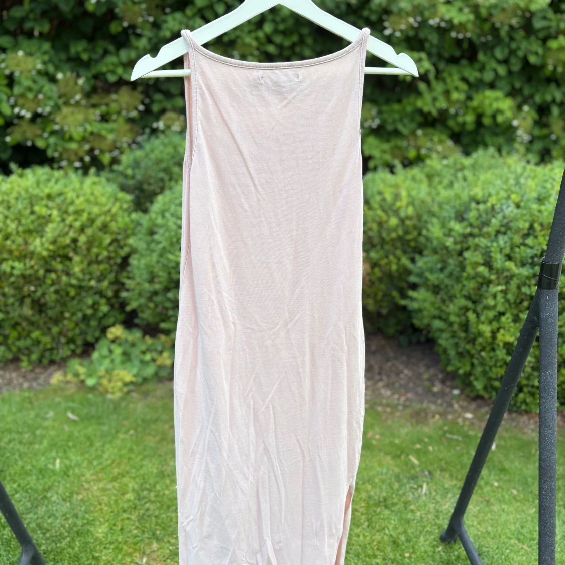 Ljusbeige långklänning från 157 - 1