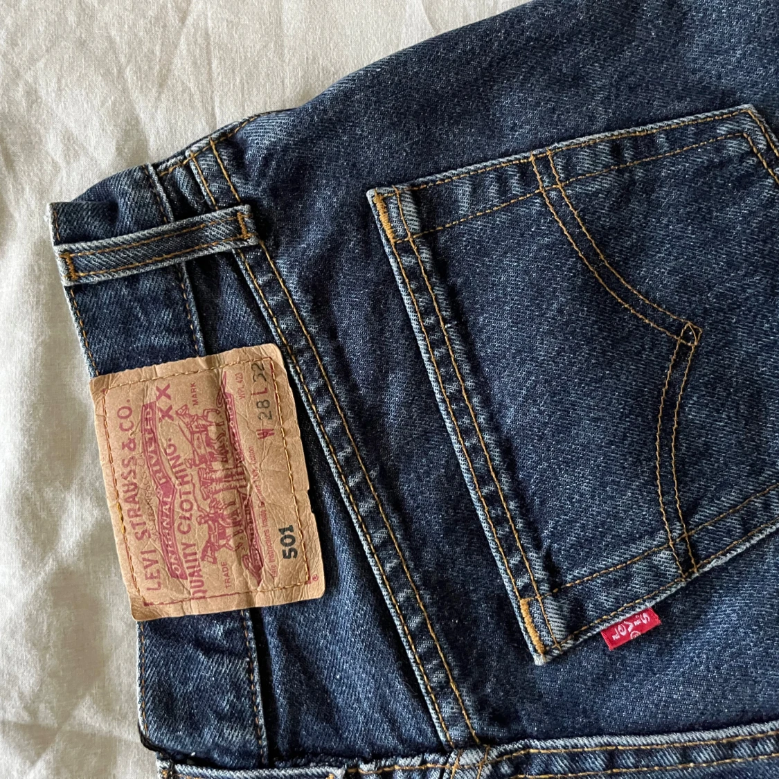 Levi's 501 mörkblå jeansshorts - 2