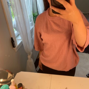 Rosa stickad tröja från lager 157 - Mysig rosa stickad tröja. Väldigt fint skick❤️