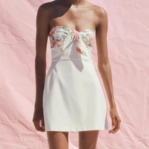 Zara klänning - Sååå snygg🥹🥰