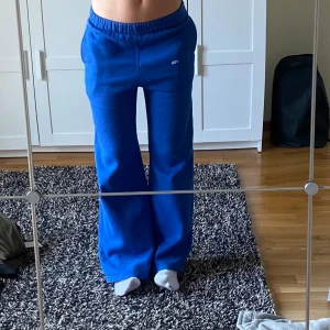 Blå mjukisbyxor  - Supersköna blå mjukisbyxor från venderbys 