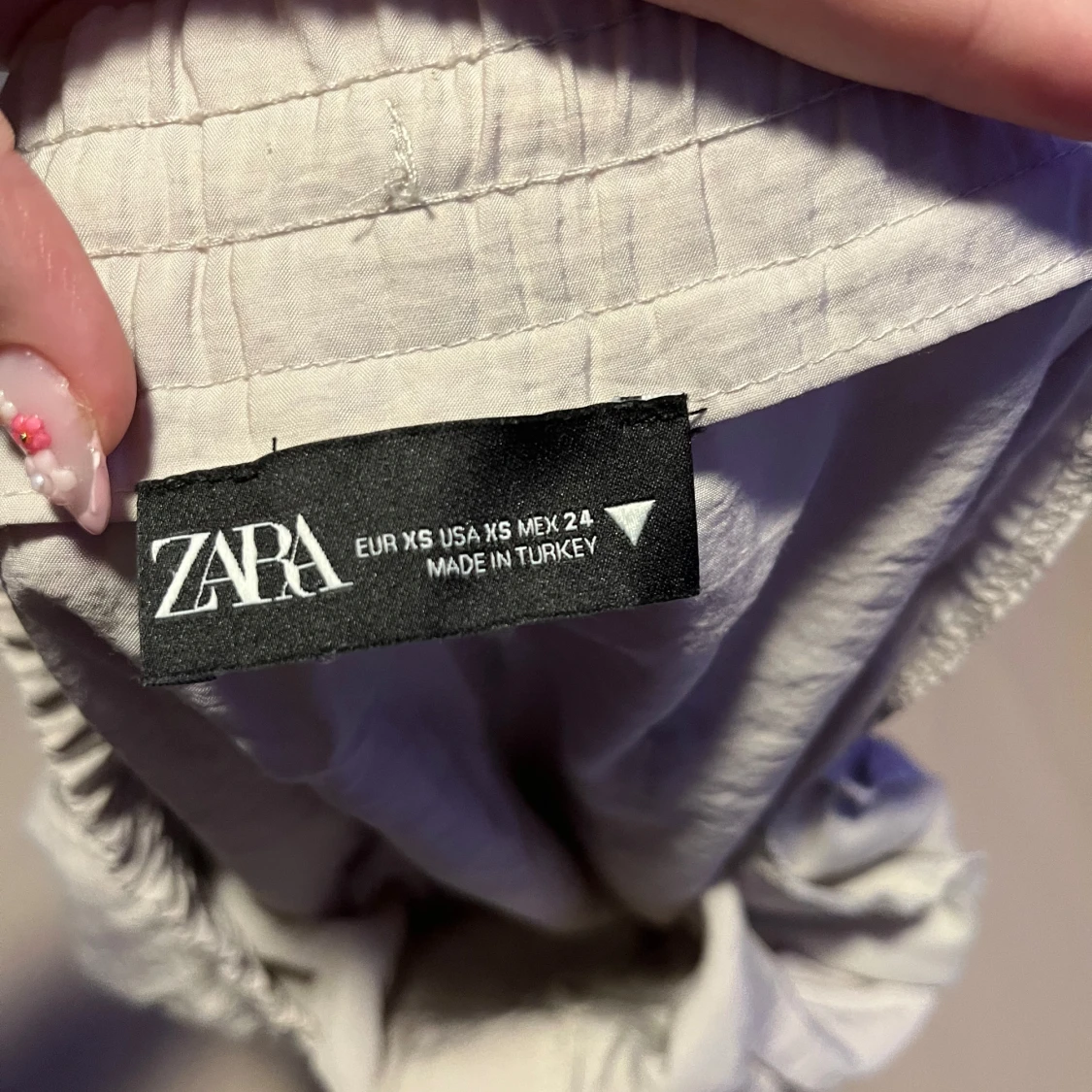 Ljusbeiga linnebyxor från Zara XS - 2