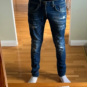 Dondup 31 - Säljer dessa dondup jeans i storlek 30. Skriv om minsta fundering!