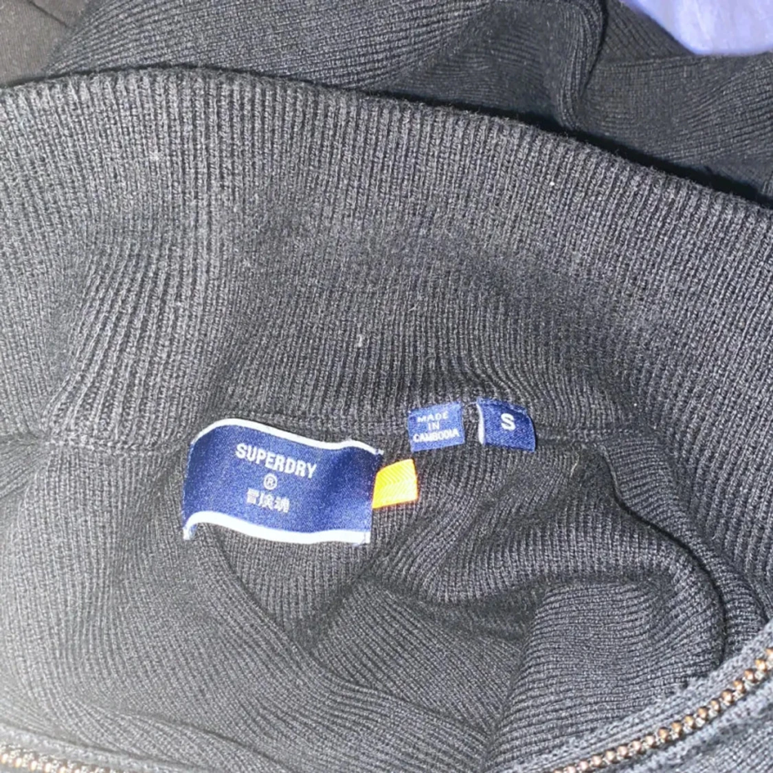 Svart tröja med halv dragkedja från Superdry - 2