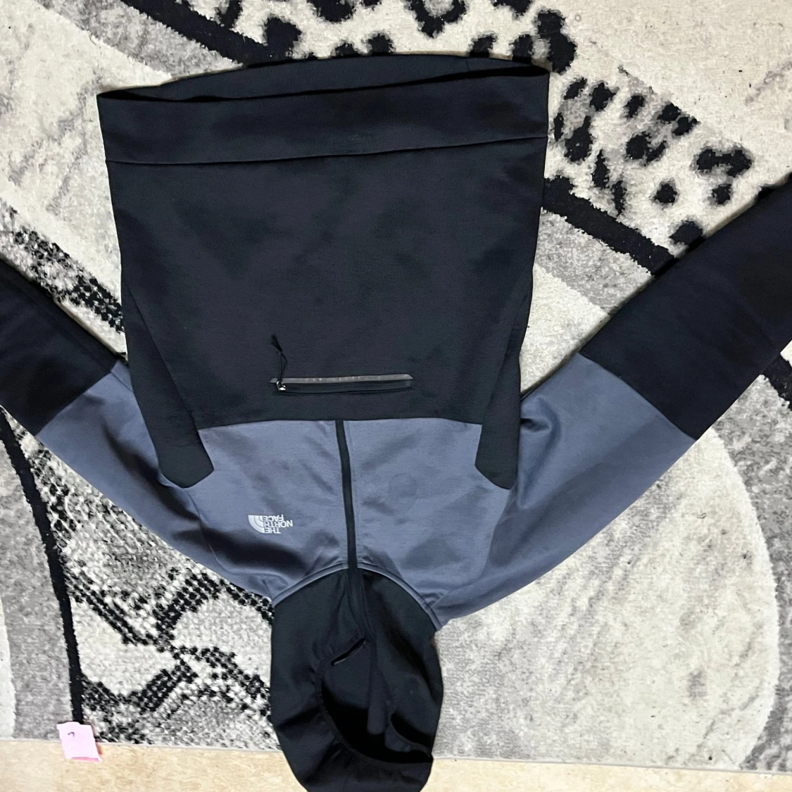 Svart och grå hoodie från The North Face - 4