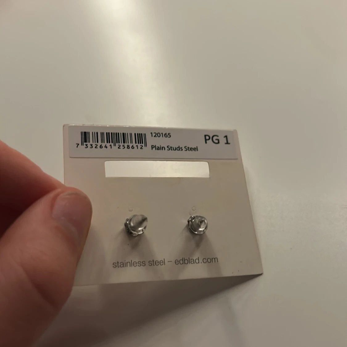 Silverfärgade stiftörhängen från Edblad - 1