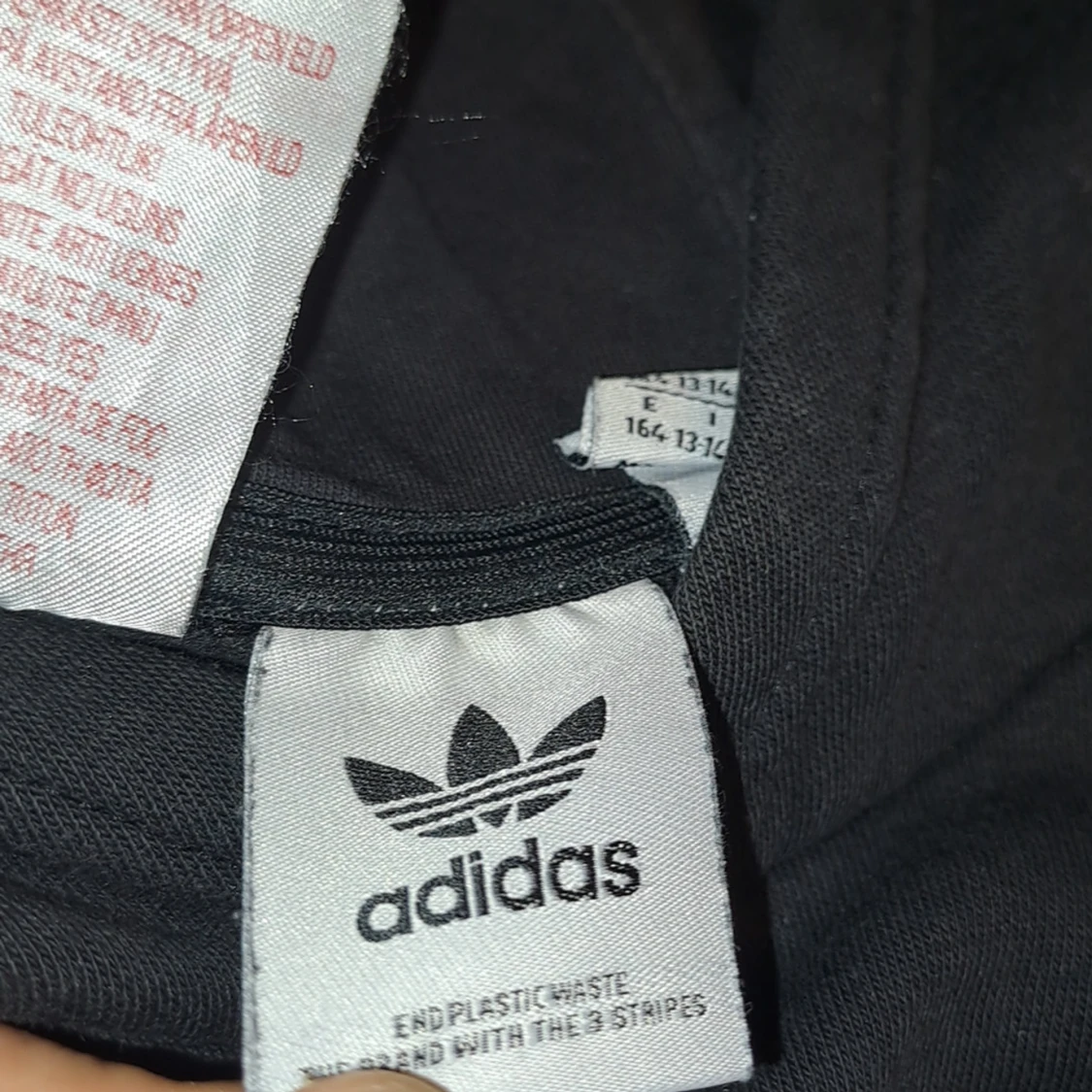 Svart hoodie och byxor från adidas - 2