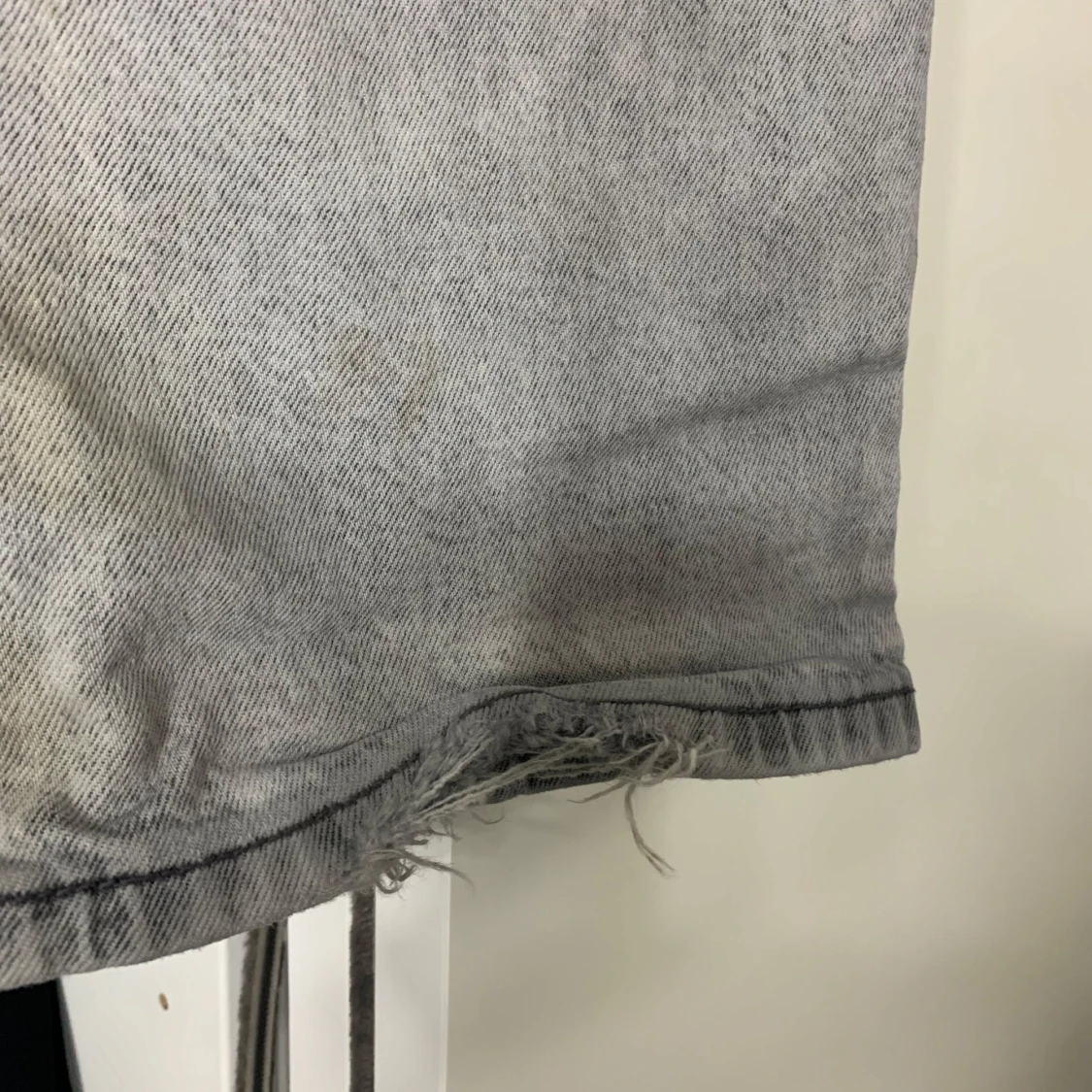 Grå jeansbyxor från Lindex - 1