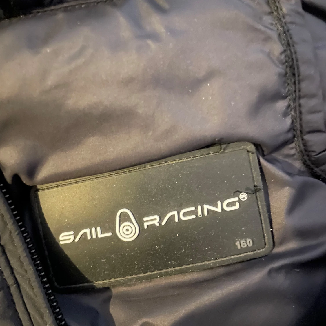 Svart jacka från Sail Racing, stl 160 - 3