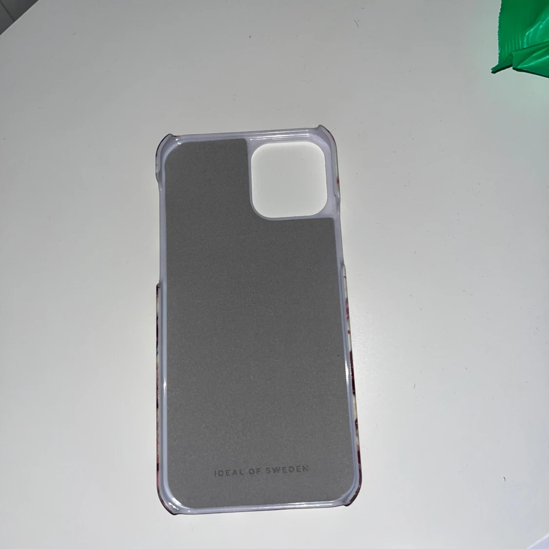 Mobilskal från Ideal of Sweden iPhone 12 - 1