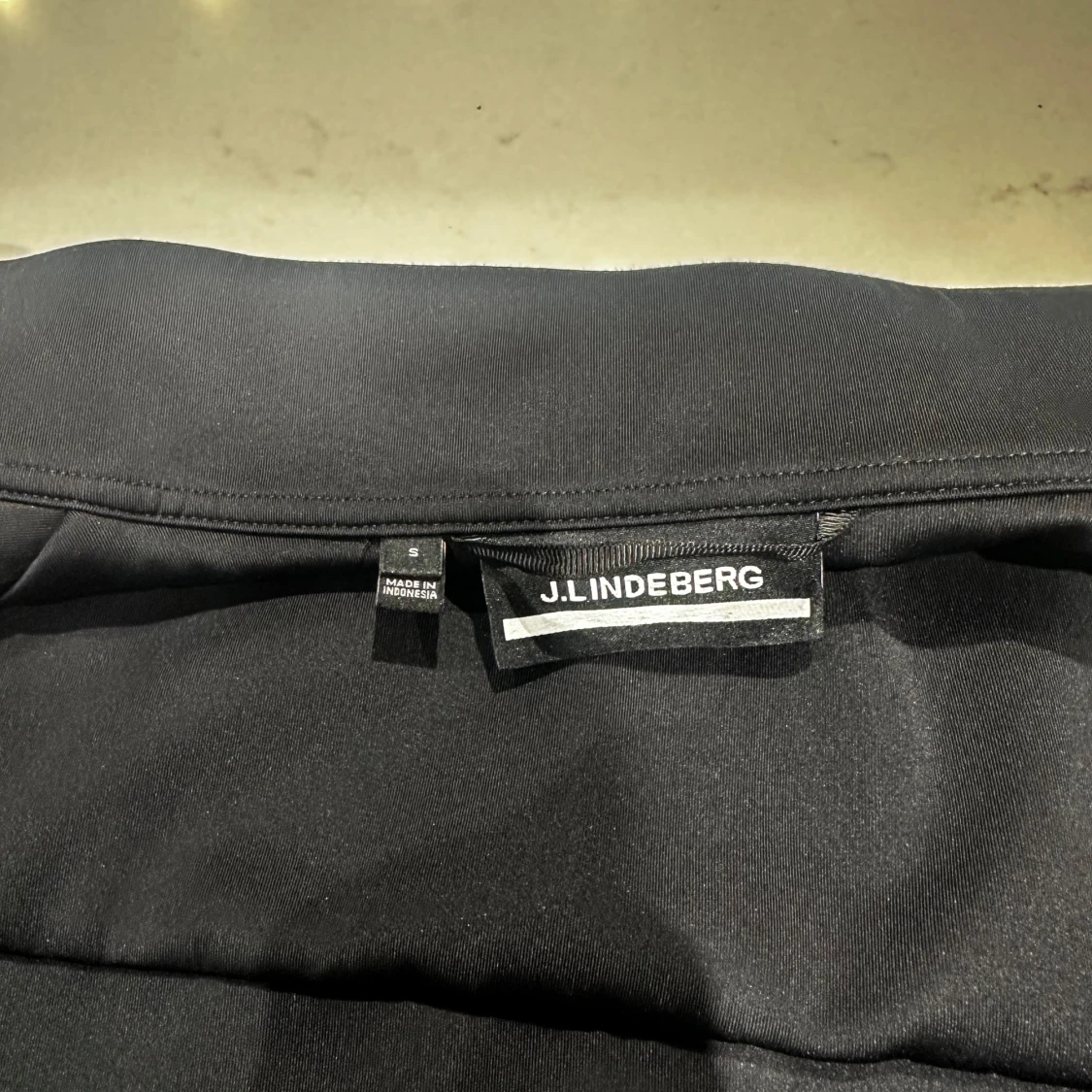Svart jacka från J.Lindeberg - 2