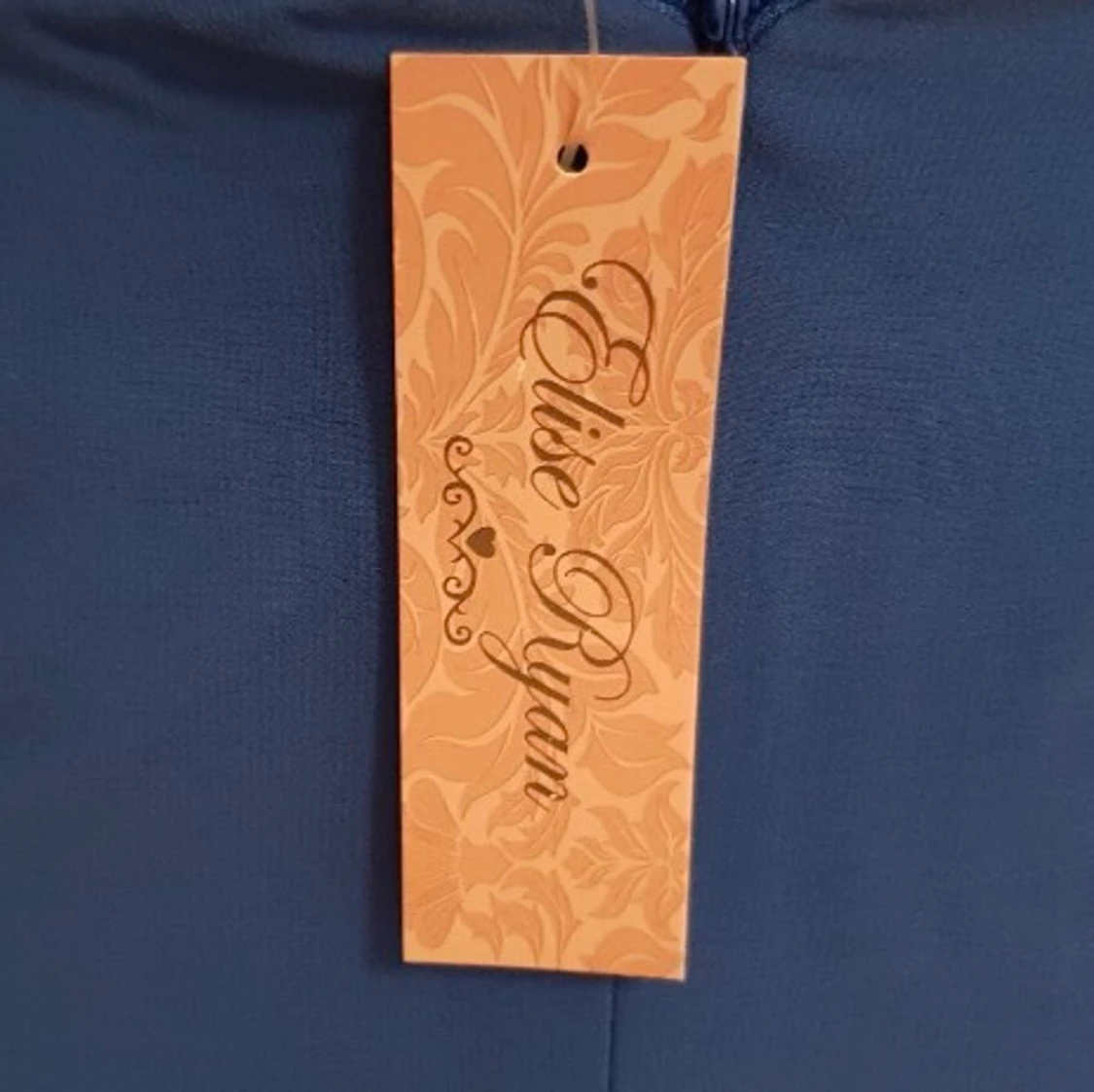 Helt ny balklänning stl 32-34 - 91