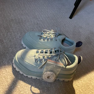 Eytys skor angel sneakers  - Säljer dessa helt nya Eytys, aldrig använda! I storlek 38! Original pris är 2400 kr! 