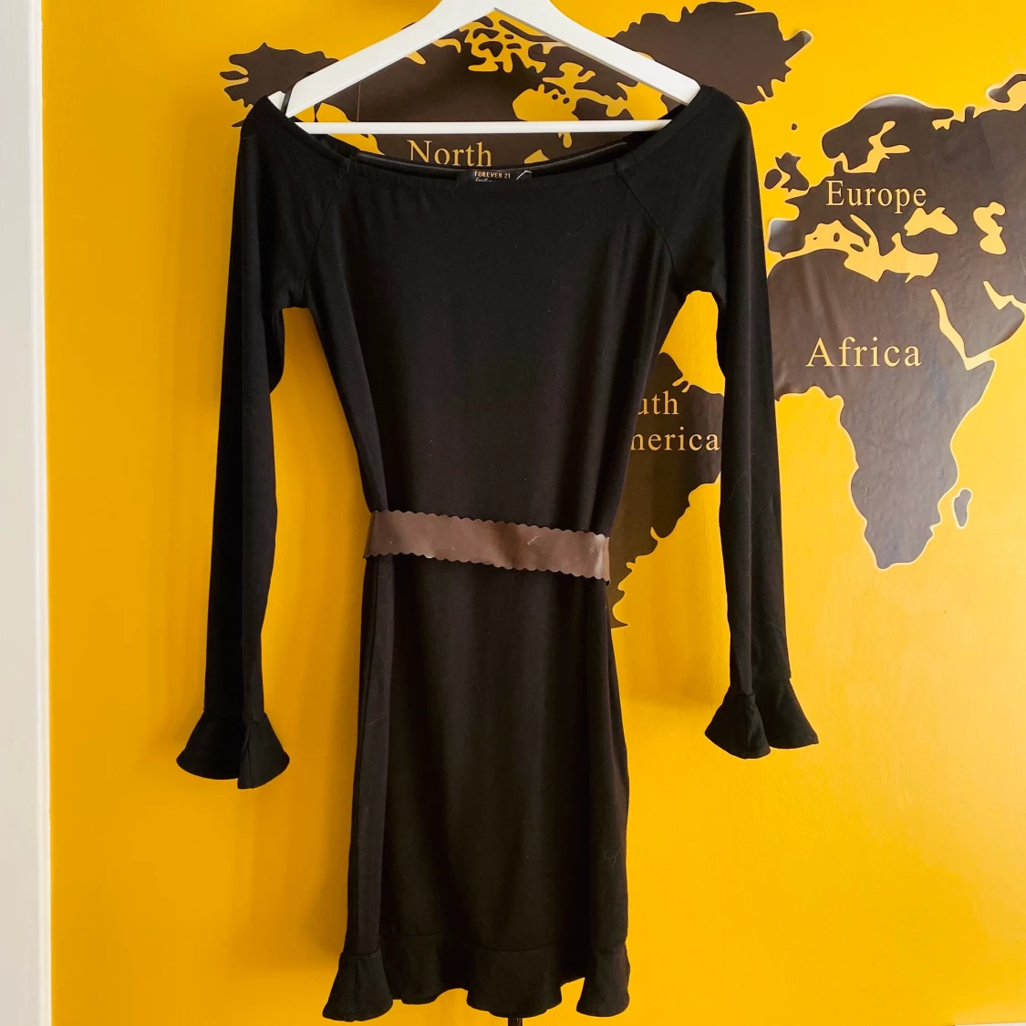 Ny svart tröja/klänning från Forever21