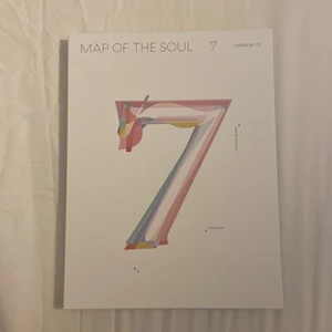 Bts mots:7 album - Bara öppnad och sedan lagds upp på hyllan. Allt i bilderna ingår. Var köpt från Bengans.