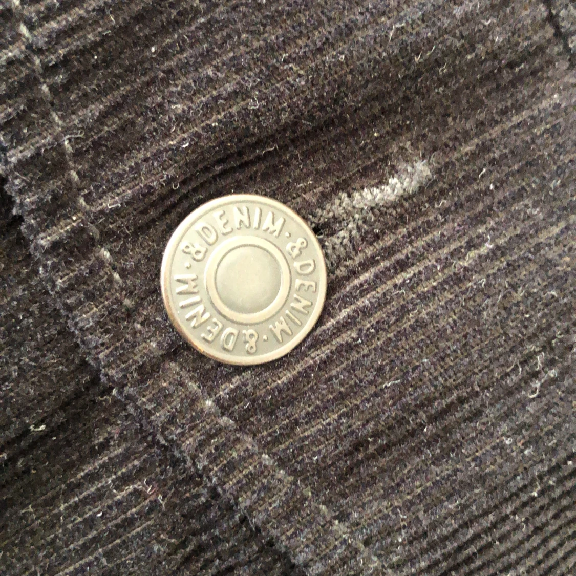 Den här en denimjacka. XL storlek  - 91