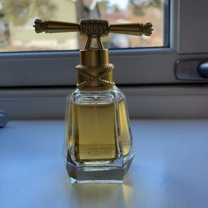 Juicy couture parfym  - Super lite använd. 30 ml eau de parfym. 