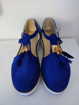 Sandaler  - Kornblå sandaler. Oanvända.