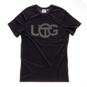 UGG X Telfar t-shirt, limited edition som säljs för 1100kr. Endast testad, så nyskick! 