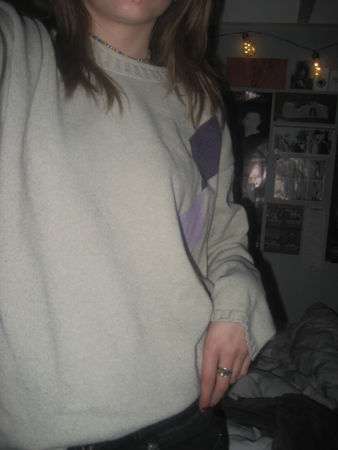 tjocktröja med lila detalj