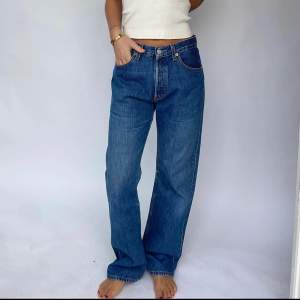 Säljer mina nyinköpta Levis jeans 501 w:32 L:30  