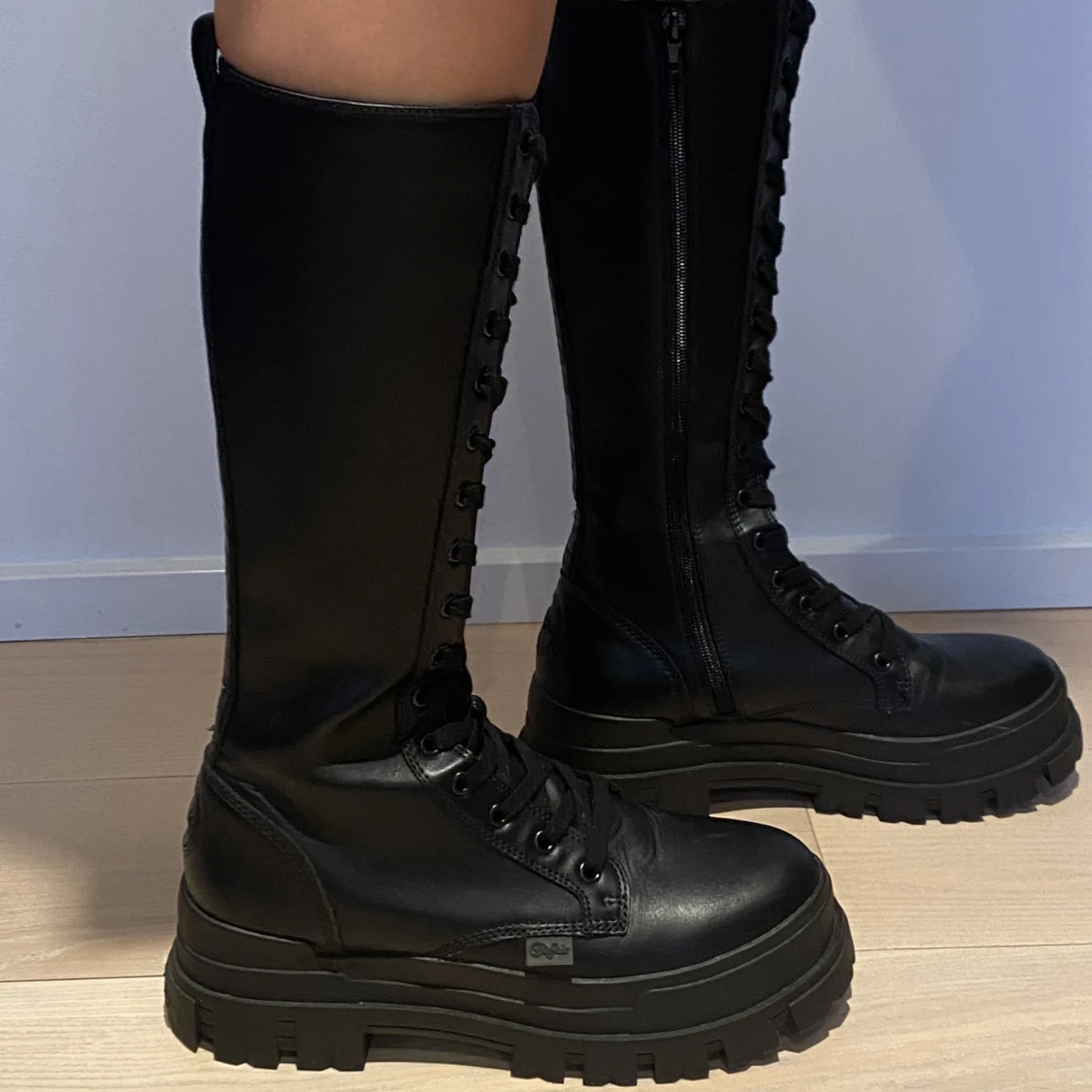 Plattform Knee Boots Buffalo