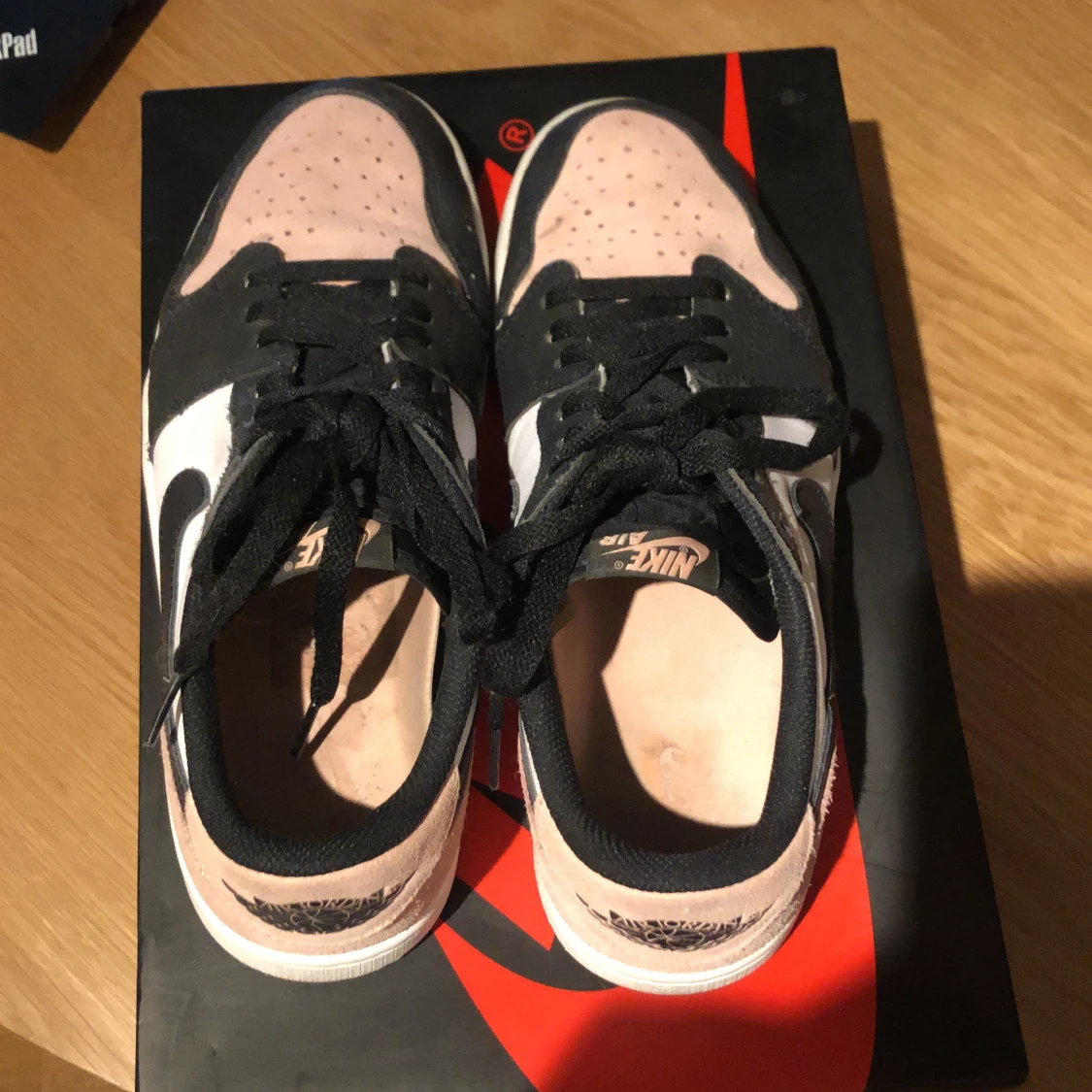  Nike air Jordan 1 retro low og / black/bleached/coral-white  - 91