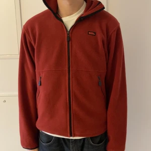 Fjällräven fleece S - Röd fleecetröja i storlek Small från Fjällräven