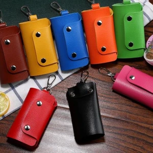 Nyckelfodral - Plats för 6 nycklar Alla färger kvar  Mått 10.00*6.00*2.00 cm 59kr/st , frakt 36kr