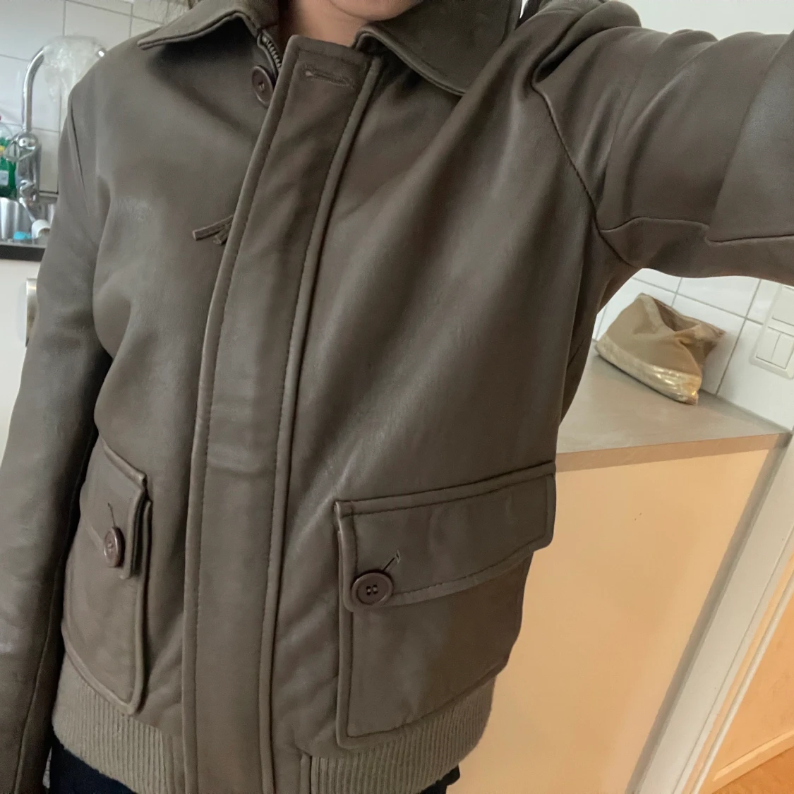 Brun skinnjacka - 91