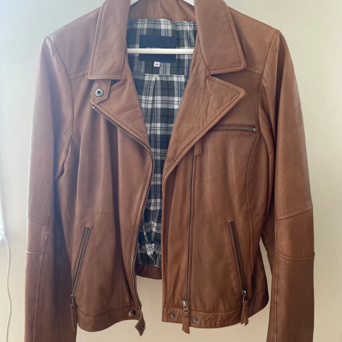 Mjuk lätt fodrad skinnjacka 