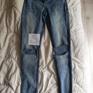 Jeans s - 150 kr för alla 3