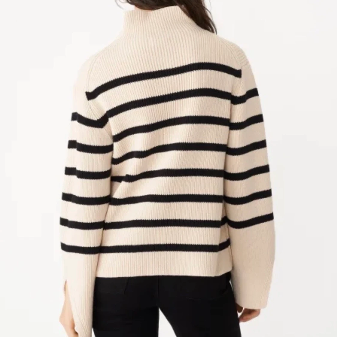 Stickad tröja  - 91