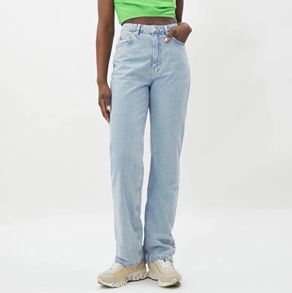 Weekday Rowe extra high straight jeans - 91