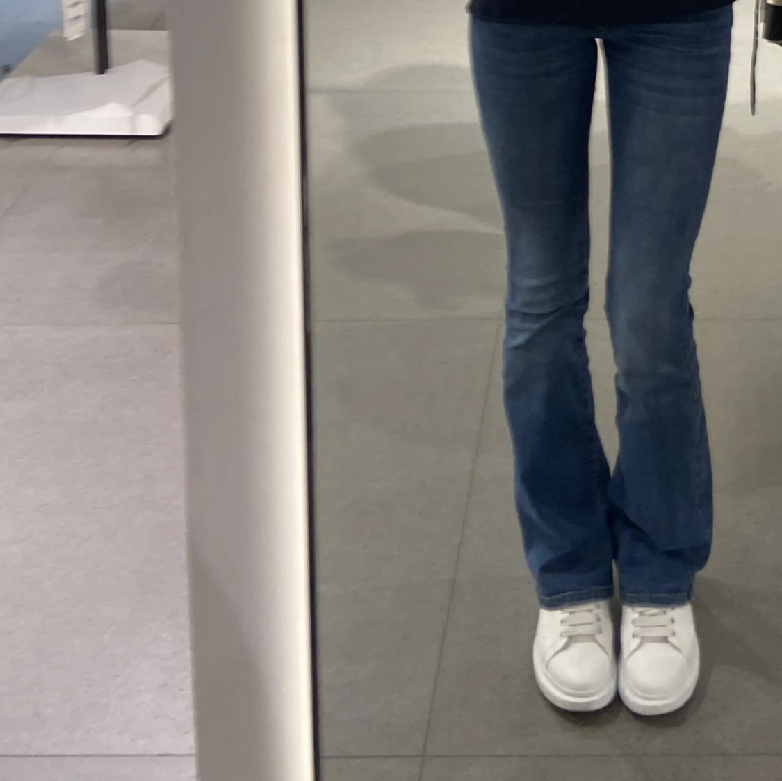 Alexander McQueen's - 91