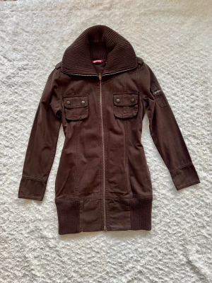 Vår/höst jacka  - Knappt använd 👍 Från husdjur/rökfritt hem ✌️