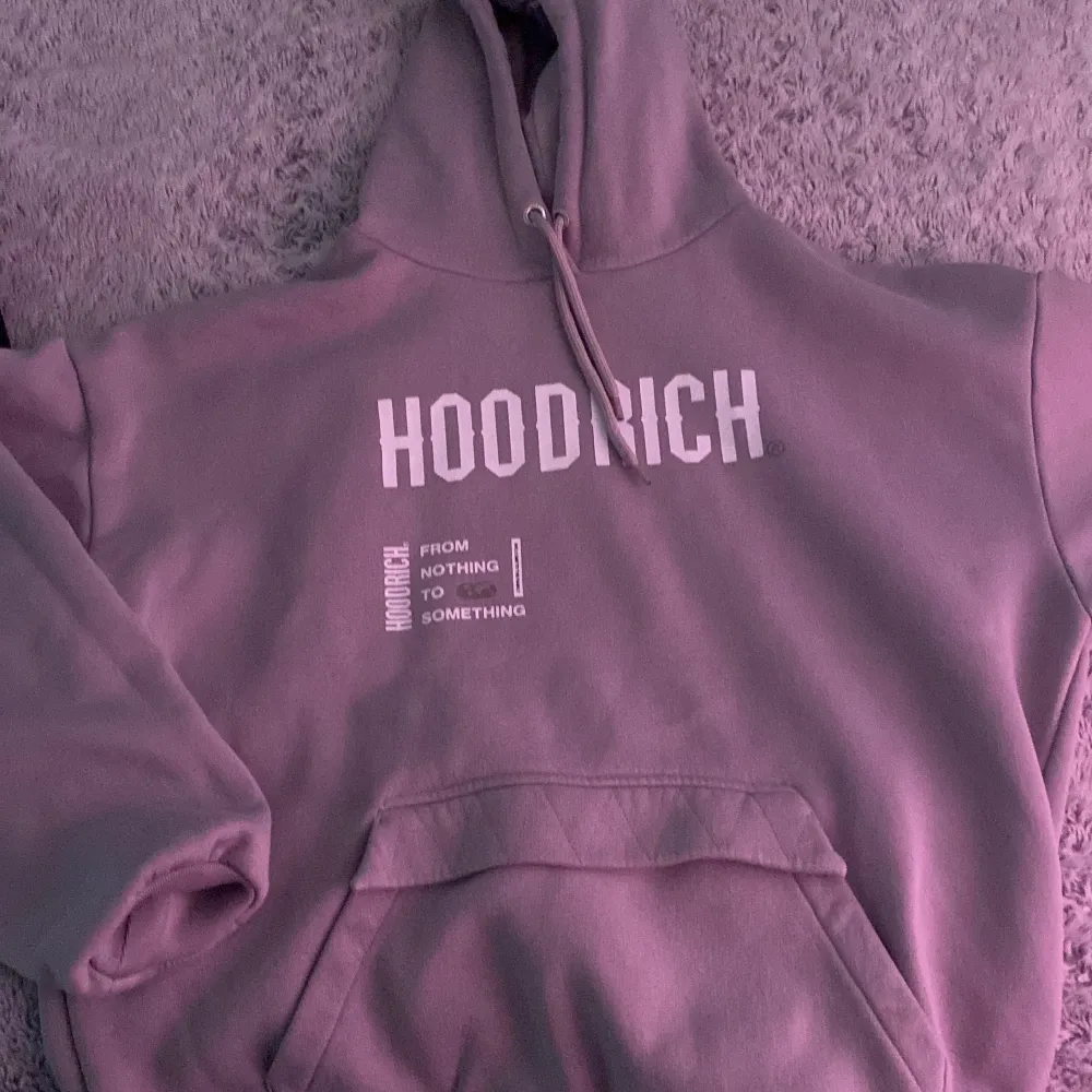 Hoodrich hoodie i storlek xs men den ä stor i storleken så s, använd 1-2 gånger . Hoodies.