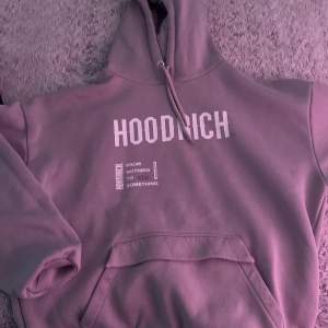Hoodrich hoodie i storlek xs men den ä stor i storleken så s, använd 1-2 gånger 